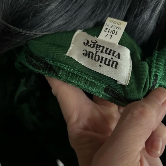 Unique Vintage Green Velvet & Black Floral Flare Dress - L/10-12 - Picture 8 of 10